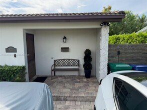 5222 SW 128th Pl in Miami, FL - Building Photo - Building Photo