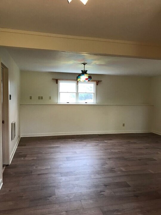 2405 Johnny Cake Hill Rd in Hamilton, NY - Building Photo