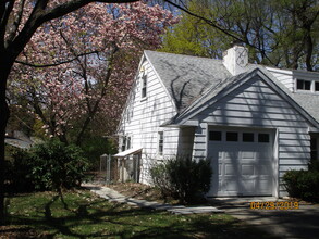 138 Old Niskayuna Rd in Albany, NY - Building Photo - Building Photo