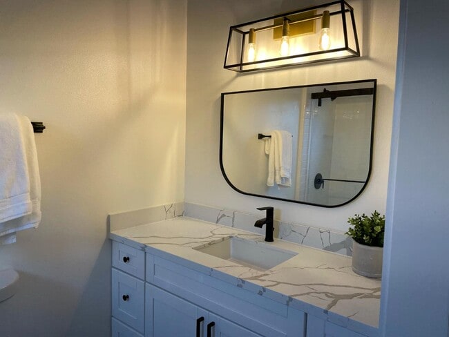 198 Via del Sol Via in Walnut Creek, CA - Building Photo - Building Photo