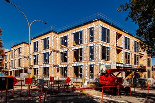 2175 De Melrose Av in Montréal, QC - Building Photo