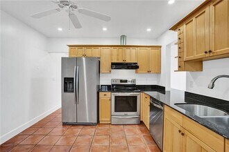 808 Johnson St in Hollywood, FL - Building Photo - Building Photo