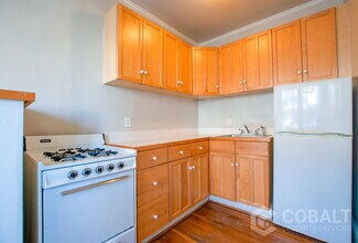 674 Somerset Terrace NE in Atlanta, GA - Building Photo - Building Photo