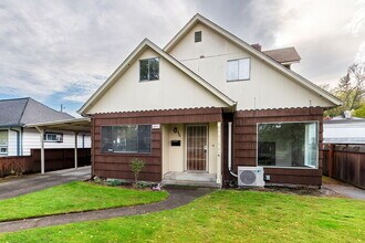 456 19th Ave in Longview, WA - Building Photo - Building Photo