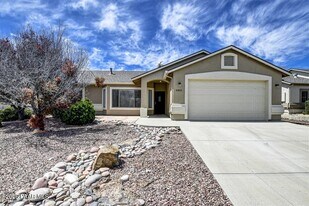 6815 E Kilkenny Pl in Prescott Valley, AZ - Building Photo