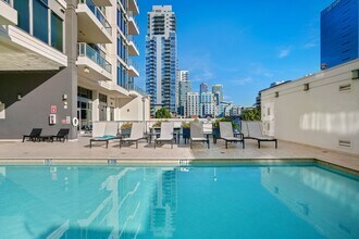 575 Sixth Ave in San Diego, CA - Building Photo - Building Photo