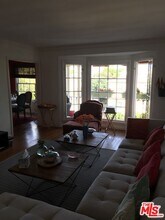 611 Midvale Ave in Los Angeles, CA - Building Photo - Building Photo
