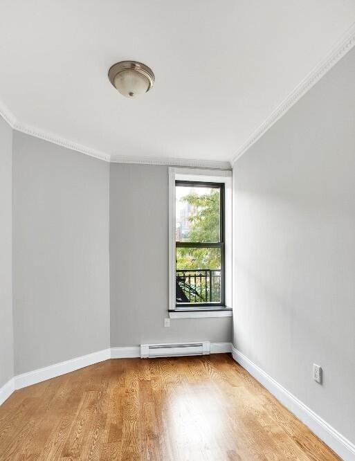 436 W 52nd St, Unit 13E in New York, NY - Building Photo - Building Photo