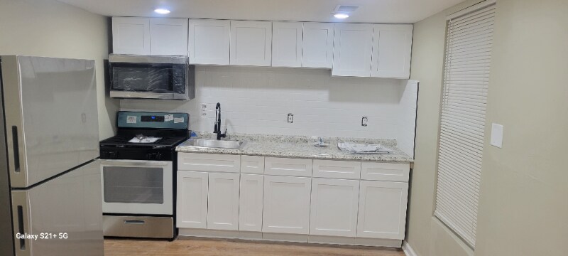 5004 Griscom St Photo