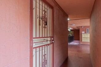 6620 W 2nd Ct, Unit 104 in Hialeah, FL - Building Photo - Building Photo