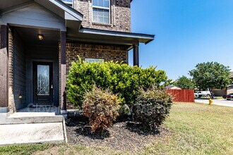 3407 Still Pond in San Antonio, TX - Building Photo - Building Photo