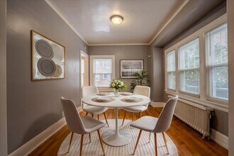 913 Alter Rd in Detroit, MI - Building Photo - Building Photo