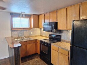 1705 Chris Craft Dr in Grapevine, TX - Building Photo - Building Photo