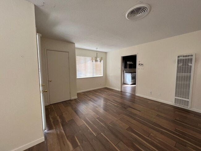 728 W Moyer Ave in Ridgecrest, CA - Building Photo - Building Photo