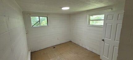 607 Blair Ave, Unit A in High Point, NC - Foto de edificio - Building Photo