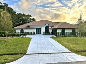 2 Alnwick Rd in Palm Beach Gardens, FL - Building Photo