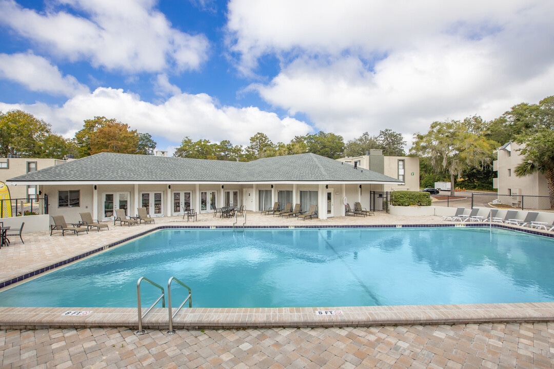 Renaissance at Strawberry Creek Apartments in Jacksonville, FL - Foto de edificio
