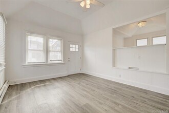 39 Oswego Ave in East Atlantic Beach, NY - Building Photo - Building Photo