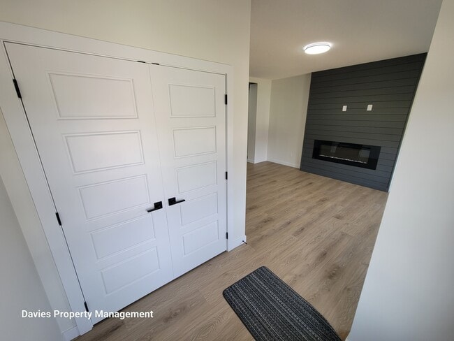 property at 1534 Siskin Link NW