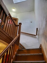 93-38 43rd Ave in Elmhurst, NY - Building Photo - Interior Photo