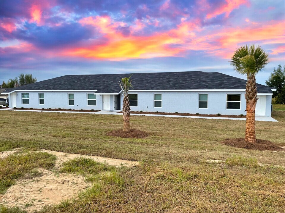 8142 Juniper Rd, Unit 4 in Ocala, FL - Building Photo