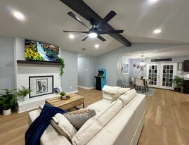 320 Applewood Ln in Hewitt, TX - Building Photo