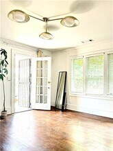 52 Delmont Dr NE in Atlanta, GA - Foto de edificio - Building Photo