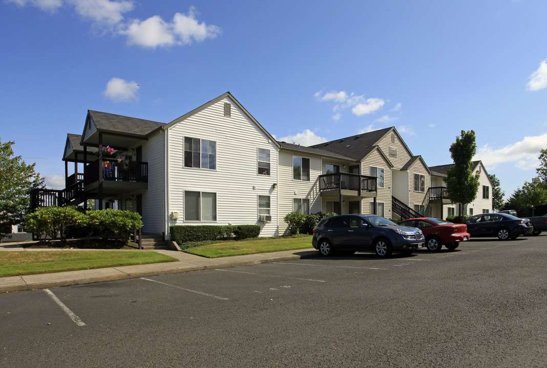 Cherry Ridge in Troutdale, OR - Building Photo