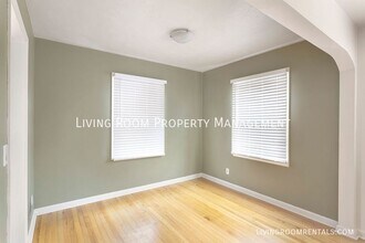 5001 NE 32nd Pl in Portland, OR - Building Photo - Building Photo