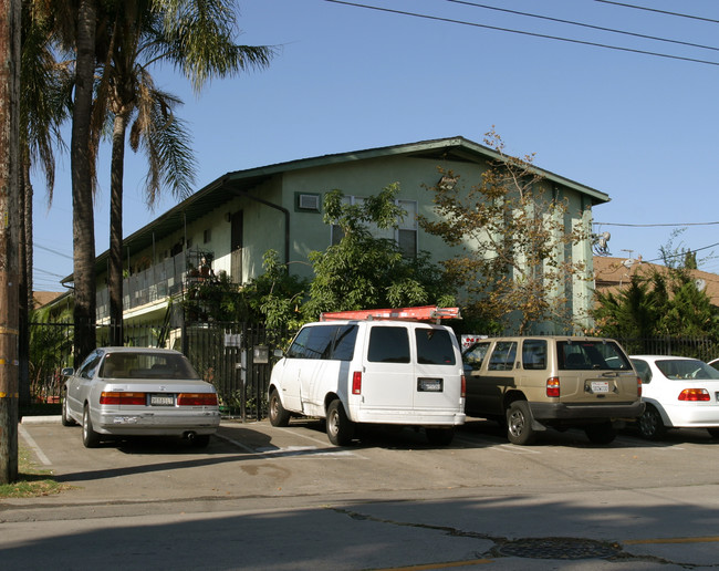 5903 Cahuenga Blvd in North Hollywood, CA - Building Photo - Other