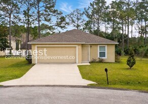 4 Senator Ct in Palm Coast, FL - Building Photo