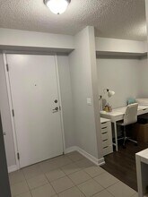 812 Lansdowne Av in Toronto, ON - Building Photo - Building Photo