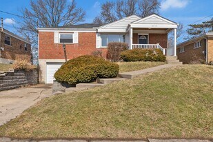 3672 Twinview Dr in Cincinnati, OH - Building Photo