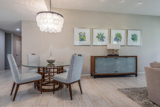 93 Columbia Dr in Rancho Mirage, CA - Building Photo - Building Photo