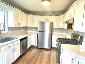 9030 Reed Rd, Unit 1 in North Ridgeville, OH - Building Photo - Building Photo
