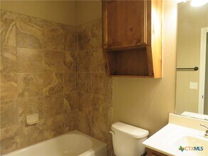 405 Sladecek Dr in Killeen, TX - Building Photo - Building Photo