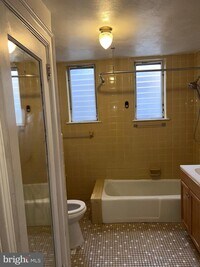 6022 Carpenter St photo'