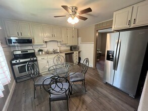 202 Goulding St in East Alton, IL - Building Photo - Building Photo