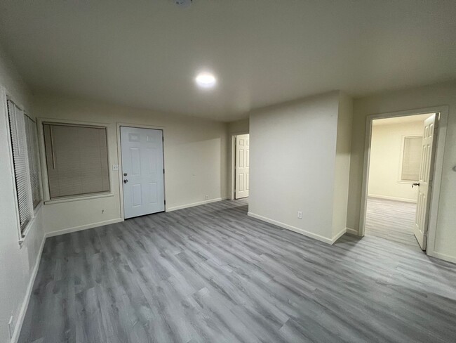 1204 South Ave-Unit -D in Sacramento, CA - Building Photo - Building Photo