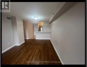 5235 Finch Ave E in Toronto, ON - Building Photo - Building Photo