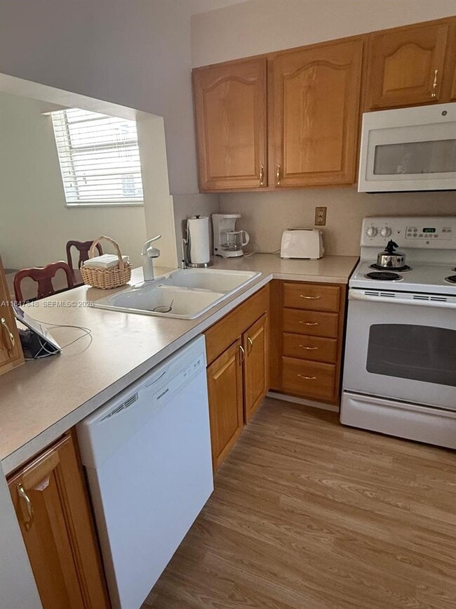 4025 N Federal Hwy in Oakland Park, FL - Building Photo - Building Photo