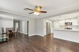 319 East Ave in Harahan, LA - Building Photo - Building Photo