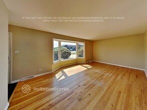 7648 S Oconto Ave in Bridgeview, IL - Building Photo - Building Photo