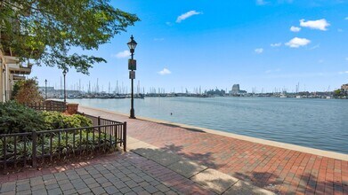 2333 Boston St in Baltimore, MD - Building Photo - Building Photo