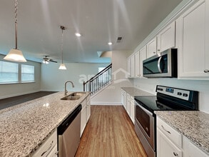 4911 Trayton Ave in Gastonia, NC - Foto de edificio - Building Photo