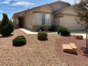 2981 Clear Sky St SW in Los Lunas, NM - Building Photo - Building Photo