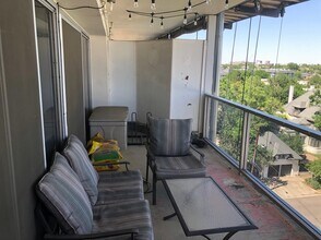 888 Logan St, Unit 9F in Denver, CO - Building Photo - Building Photo