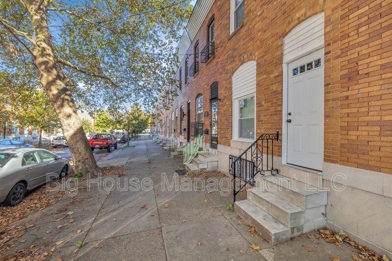 333 S Lehigh St in Baltimore, MD - Building Photo