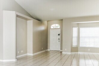 116 Brook Woode Ave in Royal Palm Beach, FL - Building Photo - Building Photo