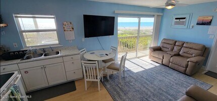 57 S Atlantic Ave in Cocoa Beach, FL - Building Photo - Building Photo